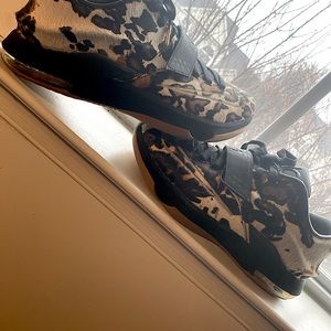 KEVIN DURANT SIZE 9 LONGHORN STATE